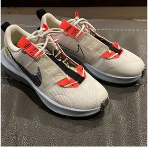 Nike Crater Impact
Size 6 youth